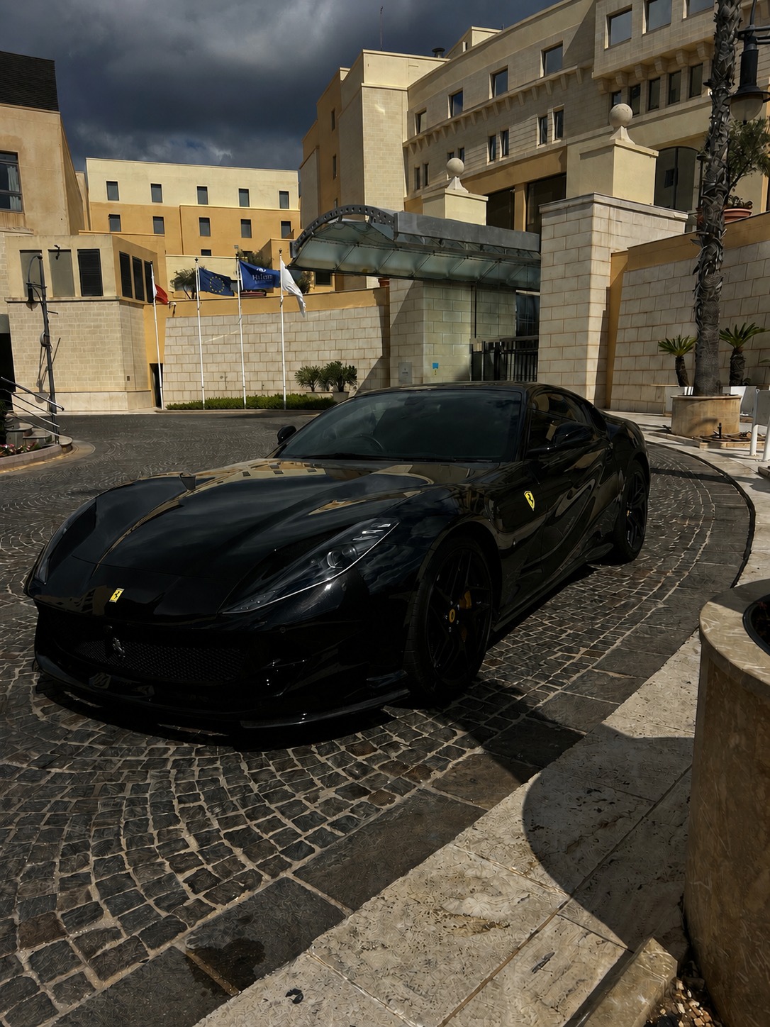 Ferrari F12 — Malta